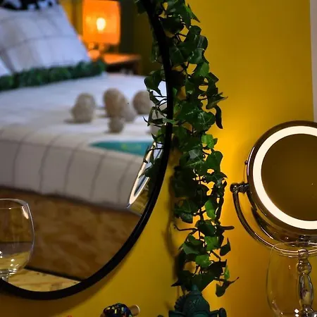 شقة Urbanjungle-studio σε ξέφωτο μες στην πόλη *