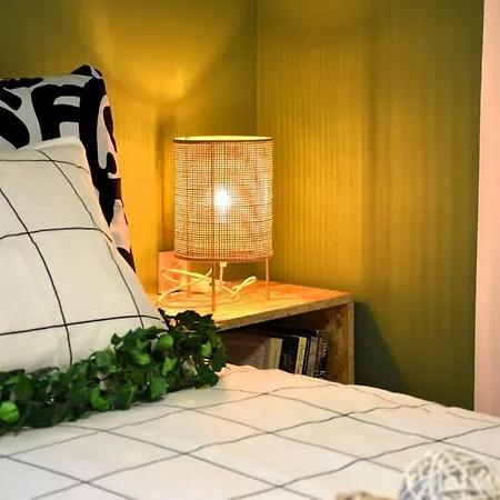 Urbanjungle-studio σε ξέφωτο μες στην πόλη Apartman