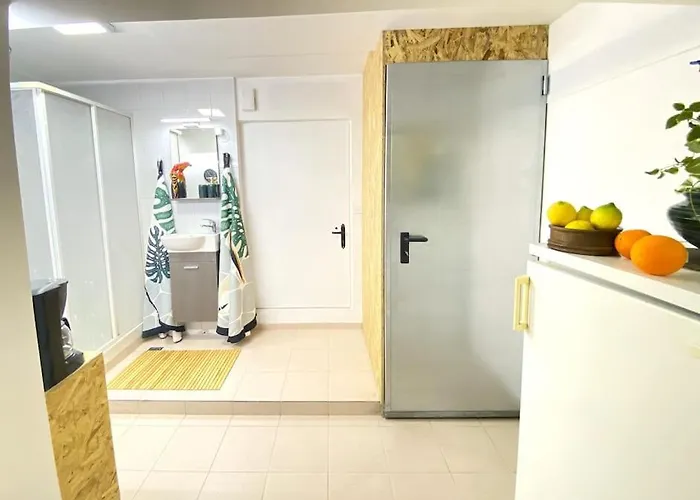 Urbanjungle-studio σε ξέφωτο μες στην πόλη * Patras