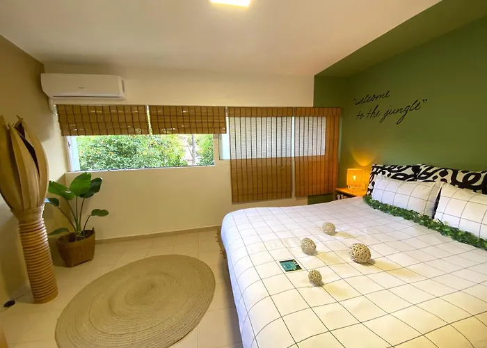 Urbanjungle-studio σε ξέφωτο μες στην πόλη Apartamento Patras